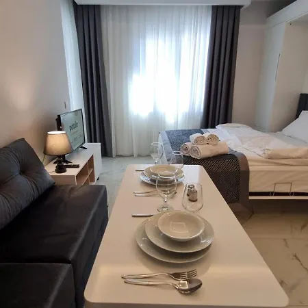 Elite Luxury - 3 Апарт-отель